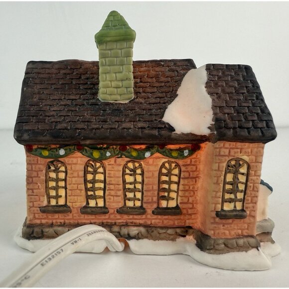 Vtg‎ HOLIDAY EXPRESSIONS Hand- Painted Porcelain Lighted House GREEN HOTEL - Picture 3 of 14